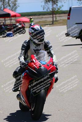 media/May-29-2022-Lets Ride (Sun) [[e8986be515]]/Around the Pits/